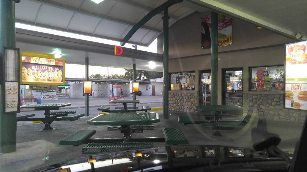 Sonic Drive-In | restaurant | 2927 Lombardy Ln, Dallas, TX 75220, USA | 2143529153 OR +1 214-352-9153