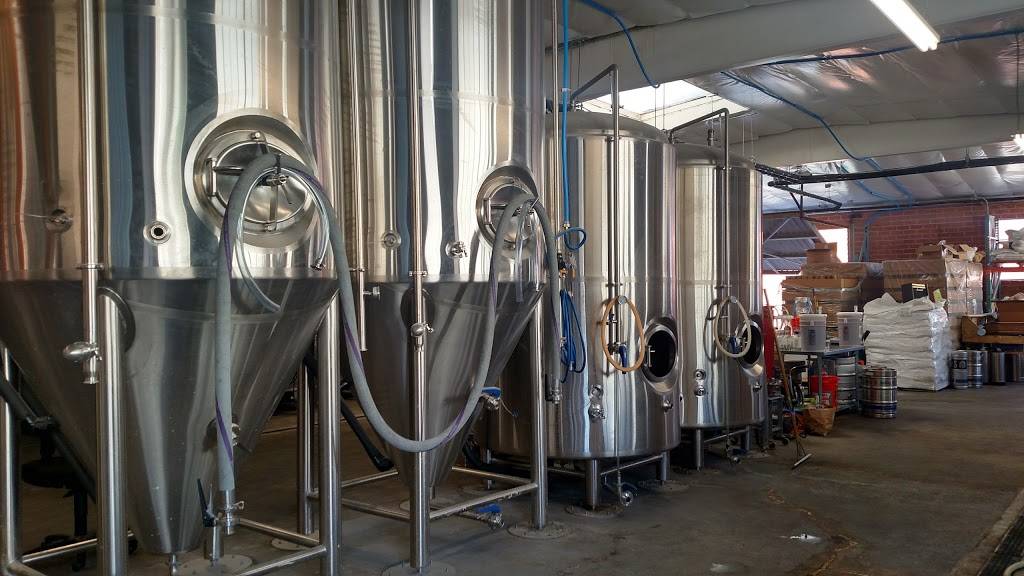 R6 Distillery | restaurant | 909 E El Segundo Blvd, El Segundo, CA 90245, USA | 4242771134 OR +1 424-277-1134