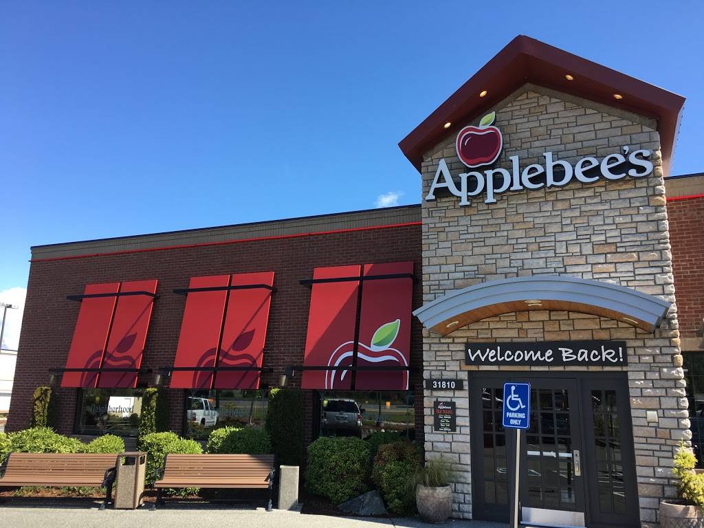 Applebees Grill + Bar | restaurant | 31810 WA-20, Oak Harbor, WA 98277, USA | 3606796100 OR +1 360-679-6100