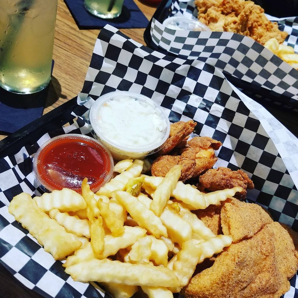 Harolds Chicken & Ice Bar | restaurant | 1477 Roswell Rd, Marietta, GA 30062, USA | 7707267779 OR +1 770-726-7779