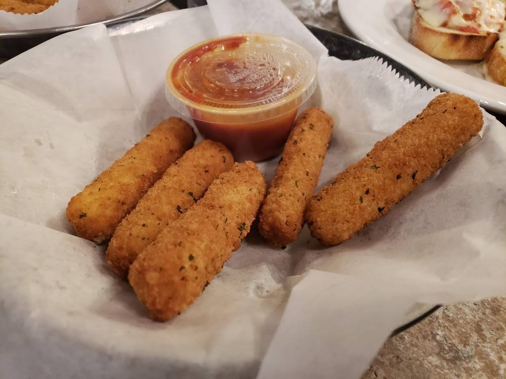 Italian Market & Restaurant | restaurant | 126 Defense Hwy, Annapolis, MD 21401, USA | 4102241330 OR +1 410-224-1330