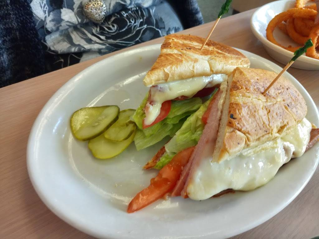 Seros Restaurant | restaurant | 375 W Twelve Mile Rd, Madison Heights, MI 48071, USA | 2485441810 OR +1 248-544-1810