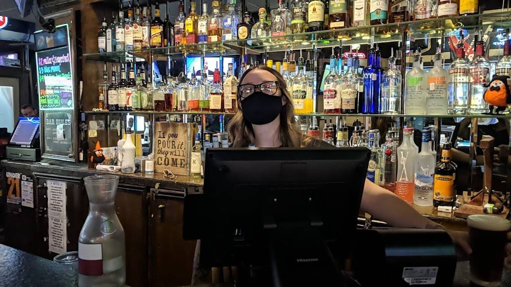 Main Street Bar | restaurant | 13477 Wetmore Rd, San Antonio, TX 78247, USA | 2104903038 OR +1 210-490-3038