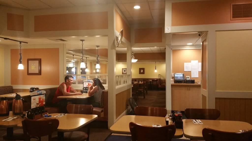 IHOP | restaurant | 10301 Evergreen Way, Everett, WA 98204, USA | 4253553122 OR +1 425-355-3122