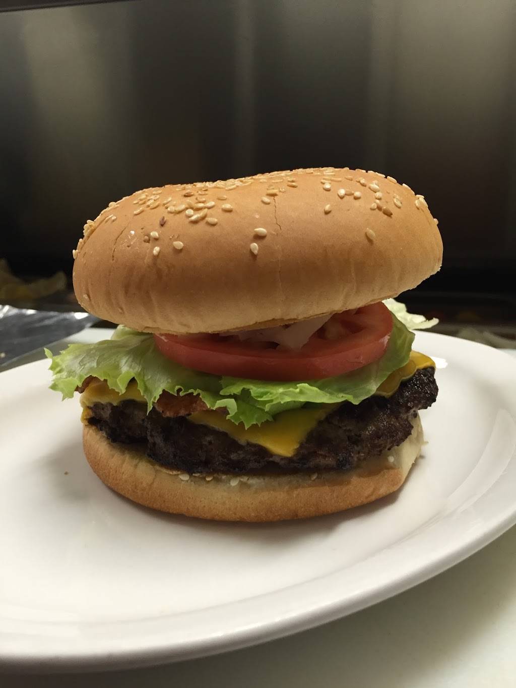 Crossroads Fish & Chips | restaurant | 6048 ON-9, Schomberg, ON L0G 1T0, Canada | 9059393474 OR +1 905-939-3474