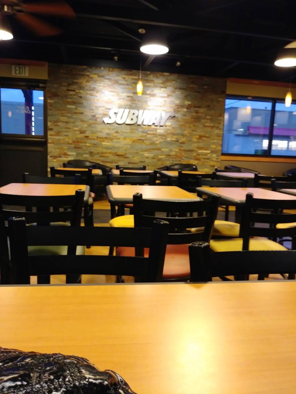 Subway Restaurants | restaurant | 2204 E Columbus Dr, East Chicago, IN 46312, USA | 2194135273 OR +1 219-413-5273