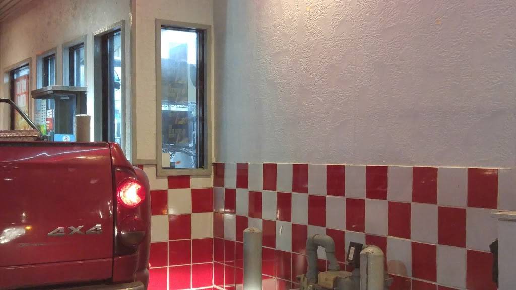 Rallys | restaurant | 6201 Brookpark Rd, Parma, OH 44129, USA | 2163518884 OR +1 216-351-8884