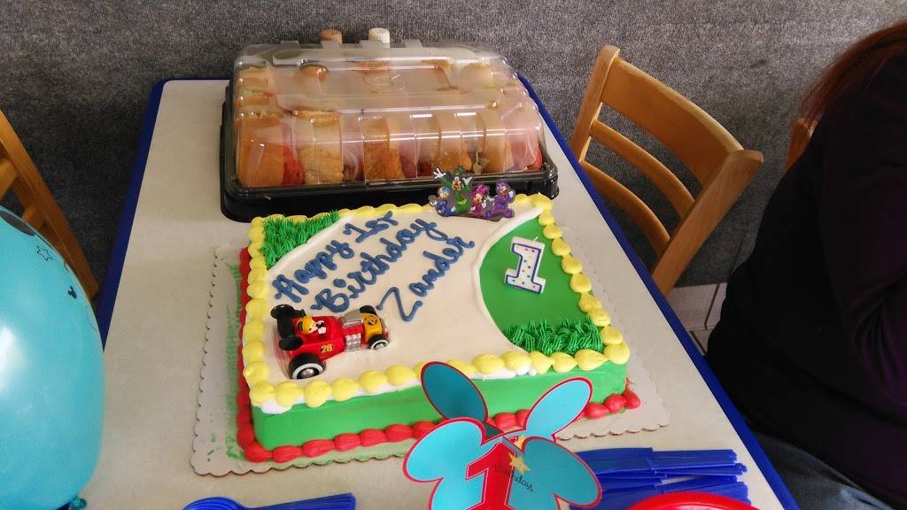 Mt Orab Food Court | restaurant | 8355, 103 Glover Dr, Mt Orab, OH 45154, USA | 9374442601 OR +1 937-444-2601