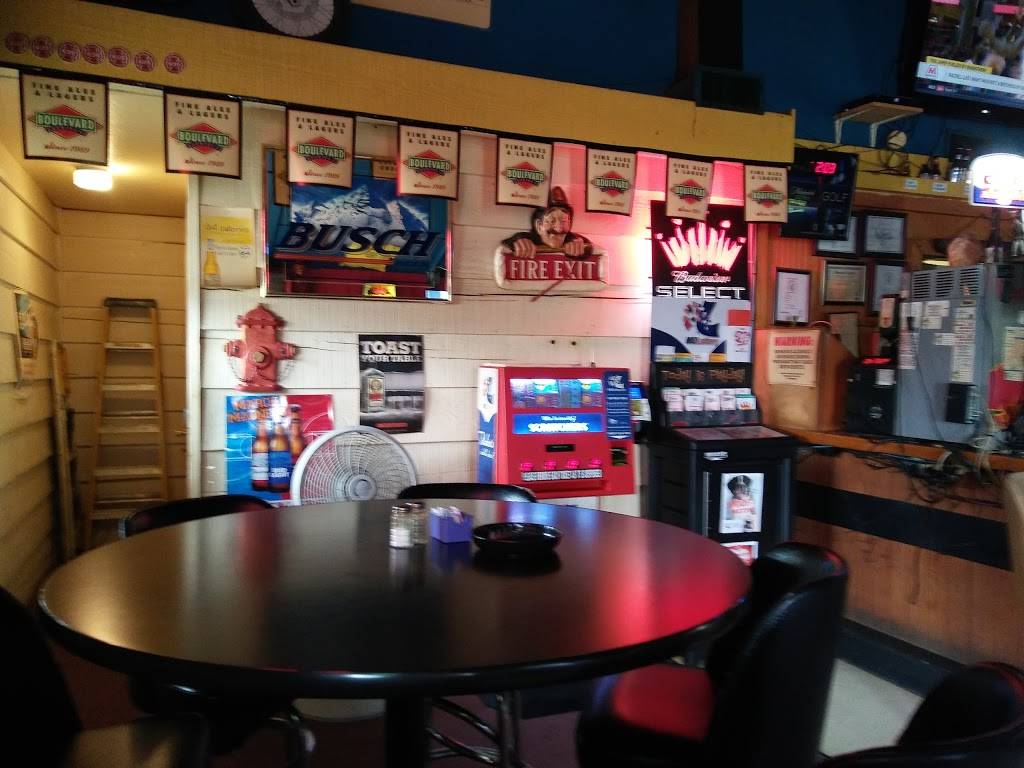 Firestation Bar & Grill | restaurant | 146 Illinois St, Camdenton, MO 65020, USA | 5738732222 OR +1 573-873-2222