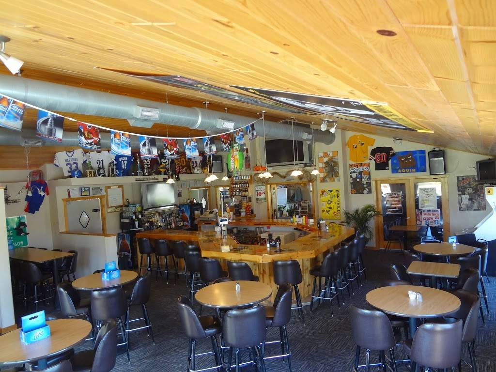 Coachs Golf & Grill | restaurant | 621 W Lena St, Lena, IL 61048, USA | 8153692222 OR +1 815-369-2222