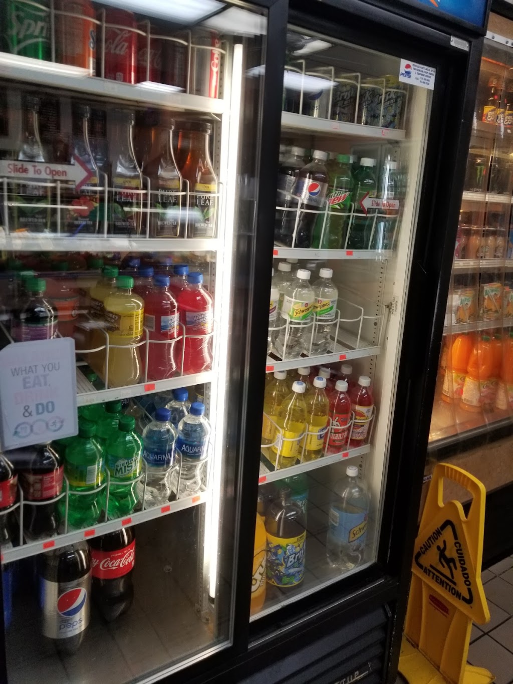 Mercado Azteca & Deli | restaurant | 1101 Main St, Peekskill, NY 10566, USA | 9147375513 OR +1 914-737-5513