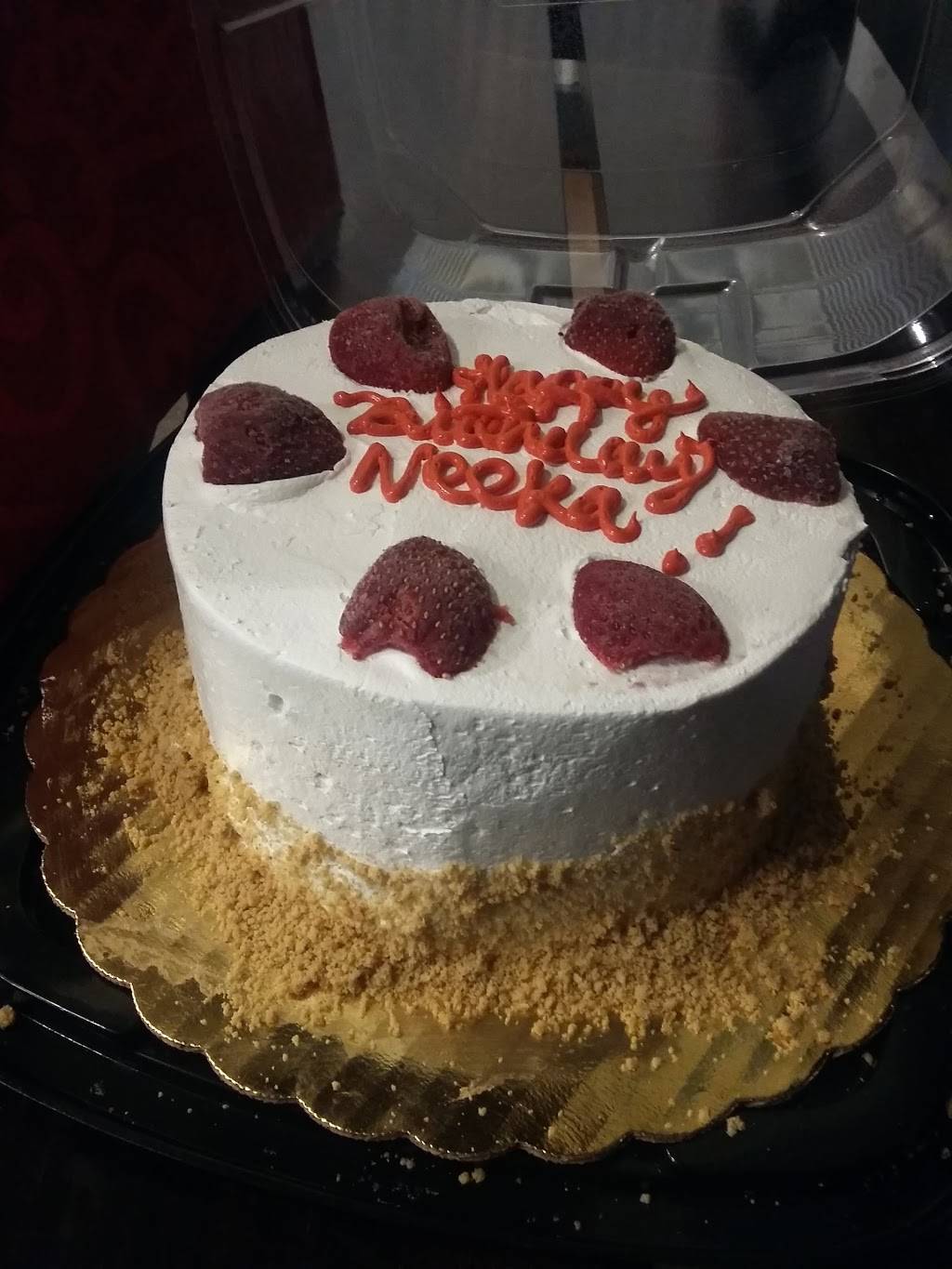 Cold Stone Creamery | bakery | 520 W 21st St Ste C, Norfolk, VA 23517, USA | 7577472000 OR +1 757-747-2000