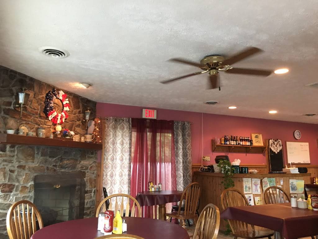 Bollingers Restaurant, Catering, and BBQ | restaurant | 210 N Church St, Thurmont, MD 21788, USA | 3012713500 OR +1 301-271-3500