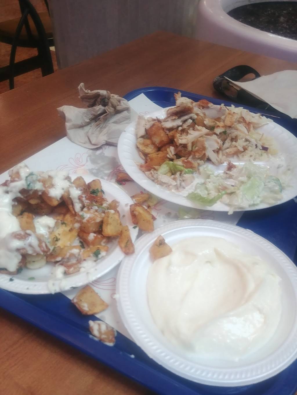 Villa Madina | restaurant | Place Versailles, 7275 Rue Sherbrooke E, Montréal, QC H1N 1E9, Canada | 5143528888 OR +1 514-352-8888