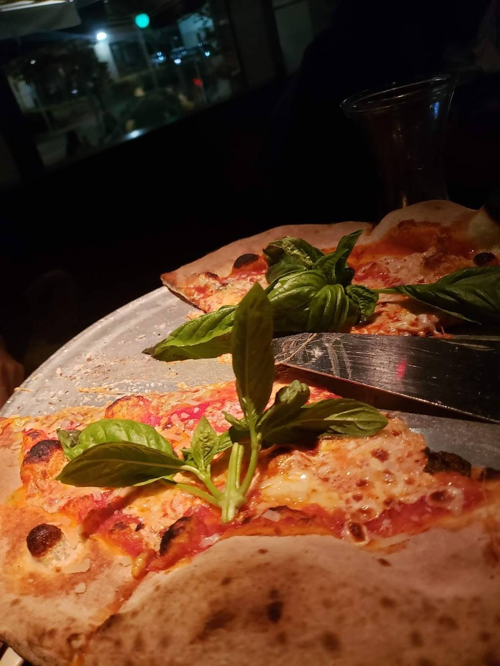 DC PIE CO. BRICKELL | restaurant | 1010 Brickell Ave #200, Miami, FL 33131, USA | 7864536888 OR +1 786-453-6888