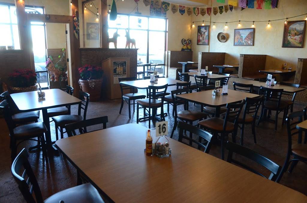 Marias Authentic Mexican Food | restaurant | 2207 US-12 H, Spring Grove, IL 60081, USA | 8155810117 OR +1 815-581-0117