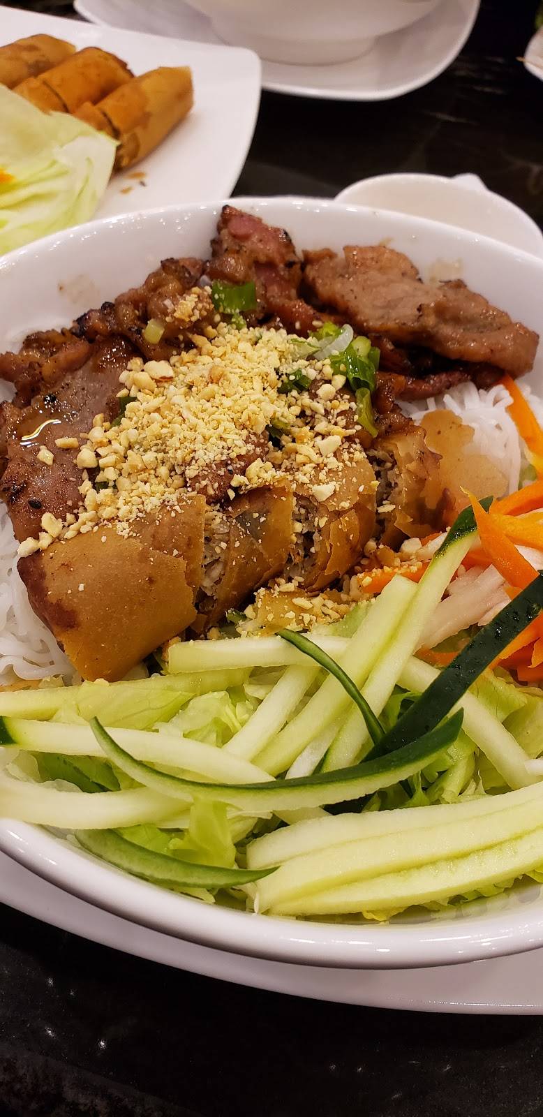 Pho Today | restaurant | 75 NJ-17, East Rutherford, NJ 07073, USA | 2014388818 OR +1 201-438-8818