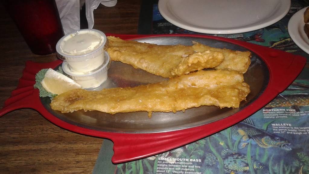 Muskie Lounge | restaurant | 702 E Lake St, Ventura, IA 50482, USA | 6418293850 OR +1 641-829-3850