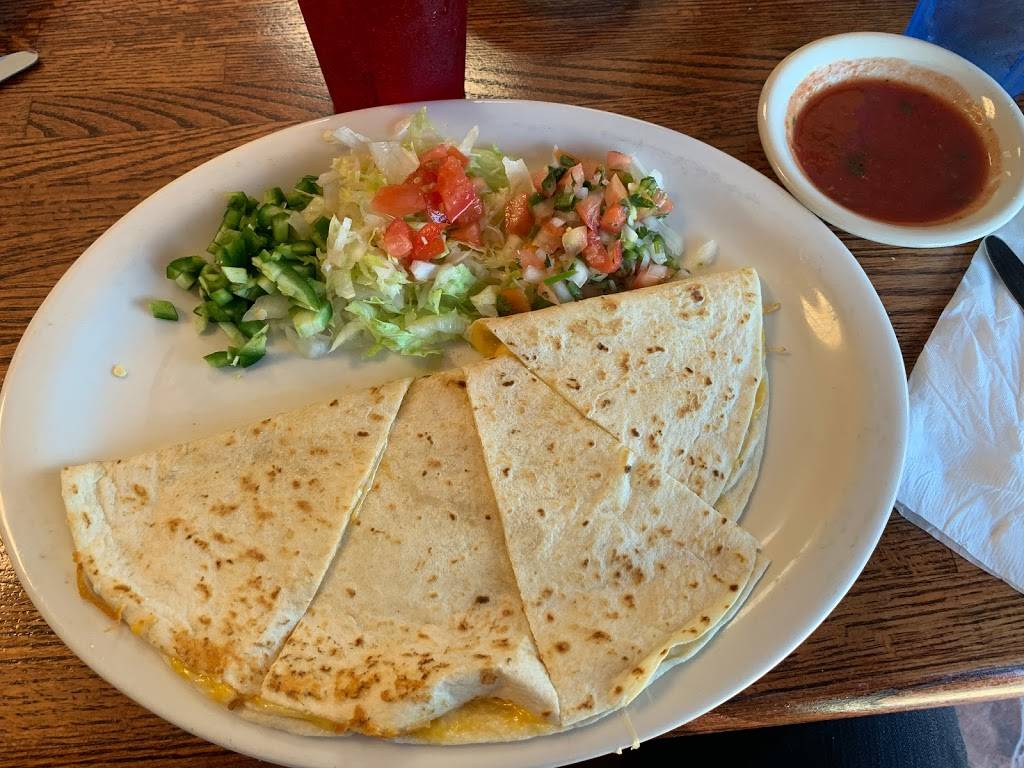 Amigos Mexican Food | restaurant | 6831 S Dayton St, Greenwood Village, CO 80112, USA | 3037908147 OR +1 303-790-8147