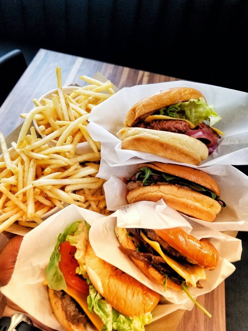 Burger Pig | restaurant | 11 NE 6th St, Oklahoma City, OK 73104, USA | 4052520606 OR +1 405-252-0606