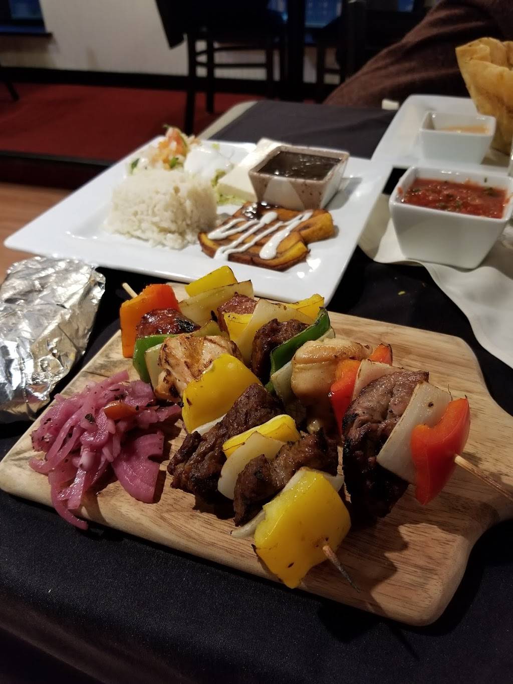 Los Pinchos Latin Cuisine & Lounge | restaurant | 3851 Vincennes Rd, Indianapolis, IN 46268, USA | 3179914578 OR +1 317-991-4578