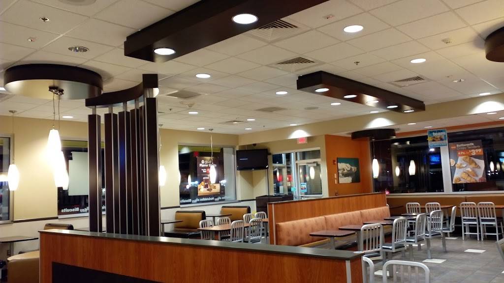 McDonalds | cafe | 349 Cornelia St, Plattsburgh, NY 12901, USA | 5185611390 OR +1 518-561-1390