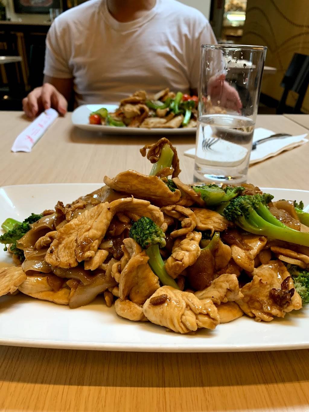 Naam Thai Cuisine | restaurant | 1404 34th Ave, Seattle, WA 98122, USA | 2065686226 OR +1 206-568-6226