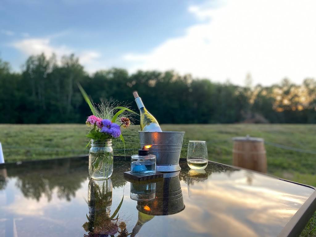 Backyard Bistro at Charlotte Crossings | restaurant | 3488 Ethan Allen Hwy, Charlotte, VT 05445, USA | 8024252596 OR +1 802-425-2596