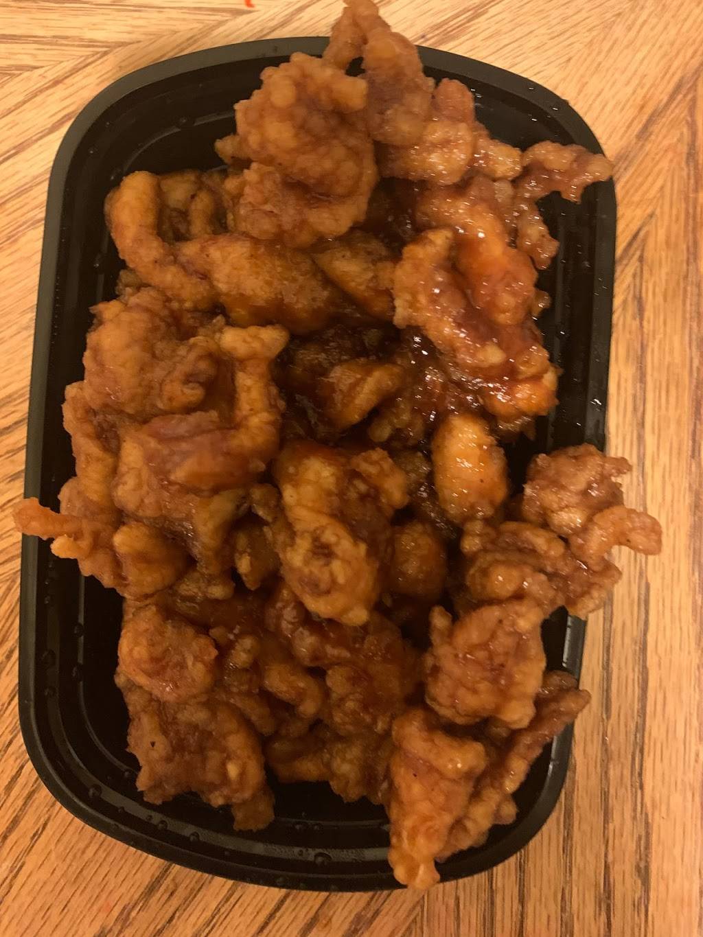 Von Thai | restaurant | 11494 E 10 Mile Rd, Warren, MI 48089, USA | 5864864930 OR +1 586-486-4930