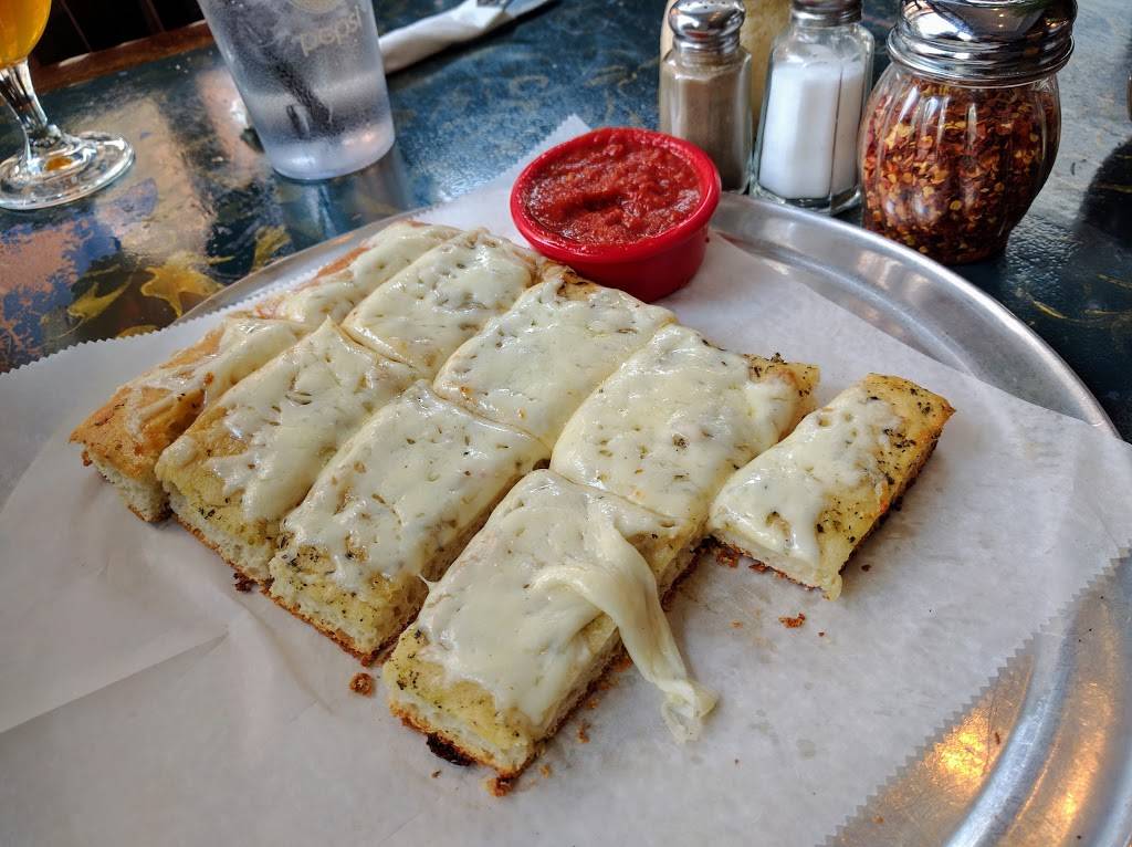 Milwaukee Delicatessen Company | restaurant | 101 W 9th St, Kansas City, MO 64105, USA | 8164716900 OR +1 816-471-6900