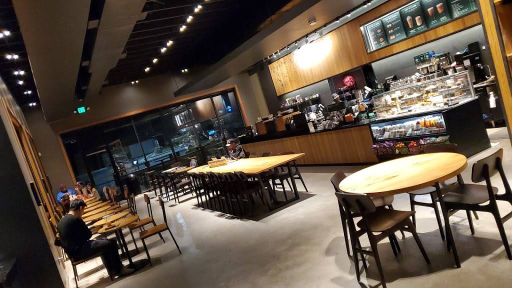 Starbucks | cafe | 3818 E Commerce St, San Antonio, TX 78219, USA | 2103373759 OR +1 210-337-3759