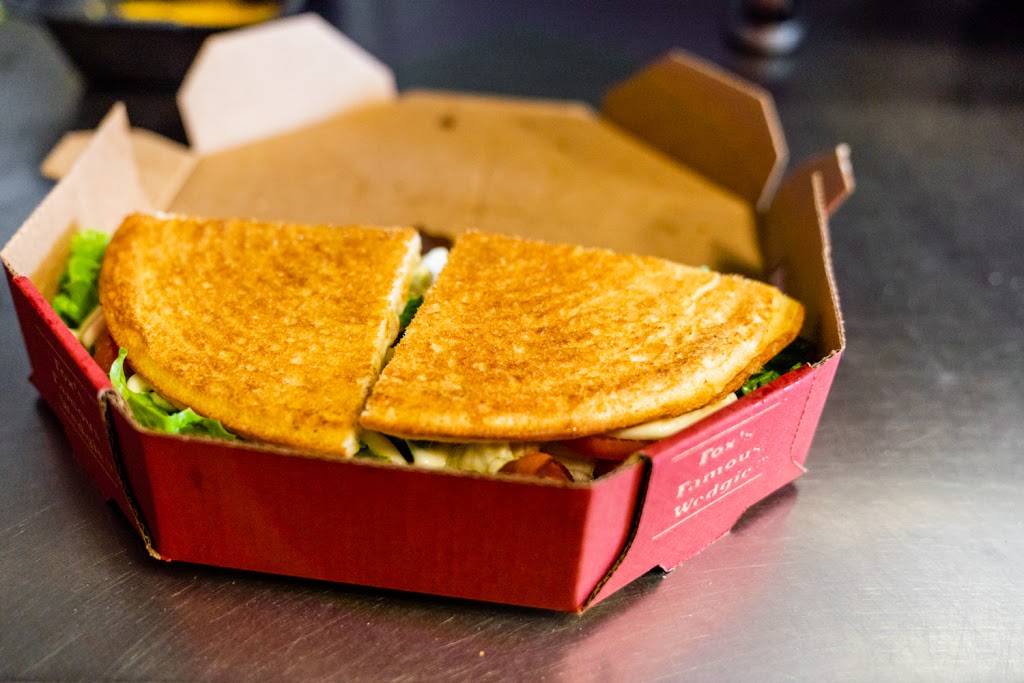 Foxs Pizza Den | restaurant | 1233 N Eastman Rd, Kingsport, TN 37664, USA | 4232300070 OR +1 423-230-0070