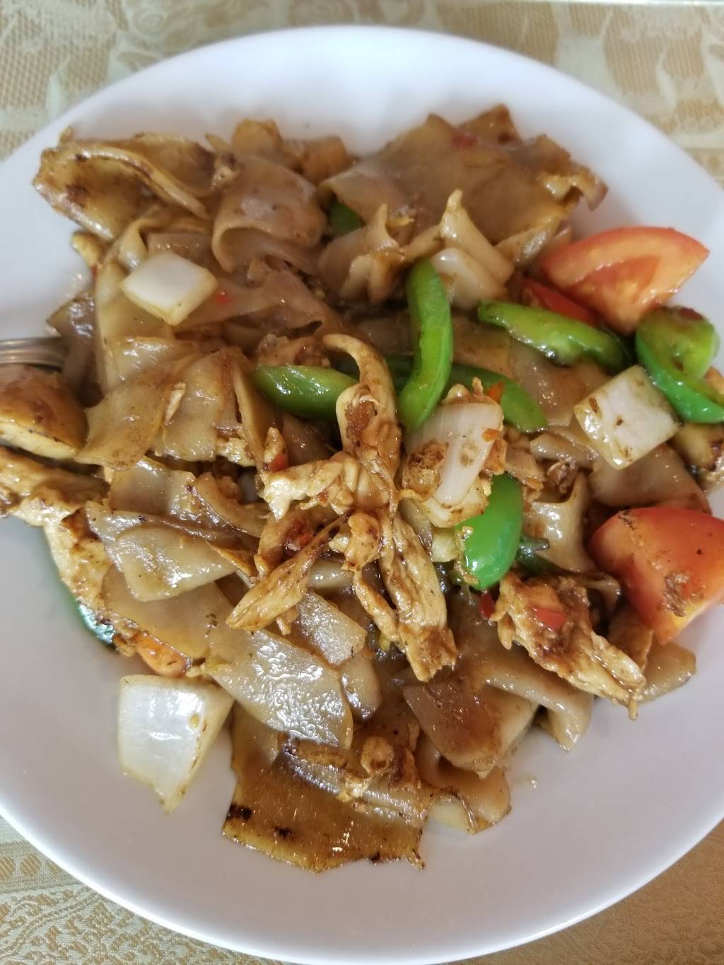 Siam Grill Thai Cuisine | restaurant | 10355 NE Halsey St, Portland, OR 97220, USA | 5032578899 OR +1 503-257-8899