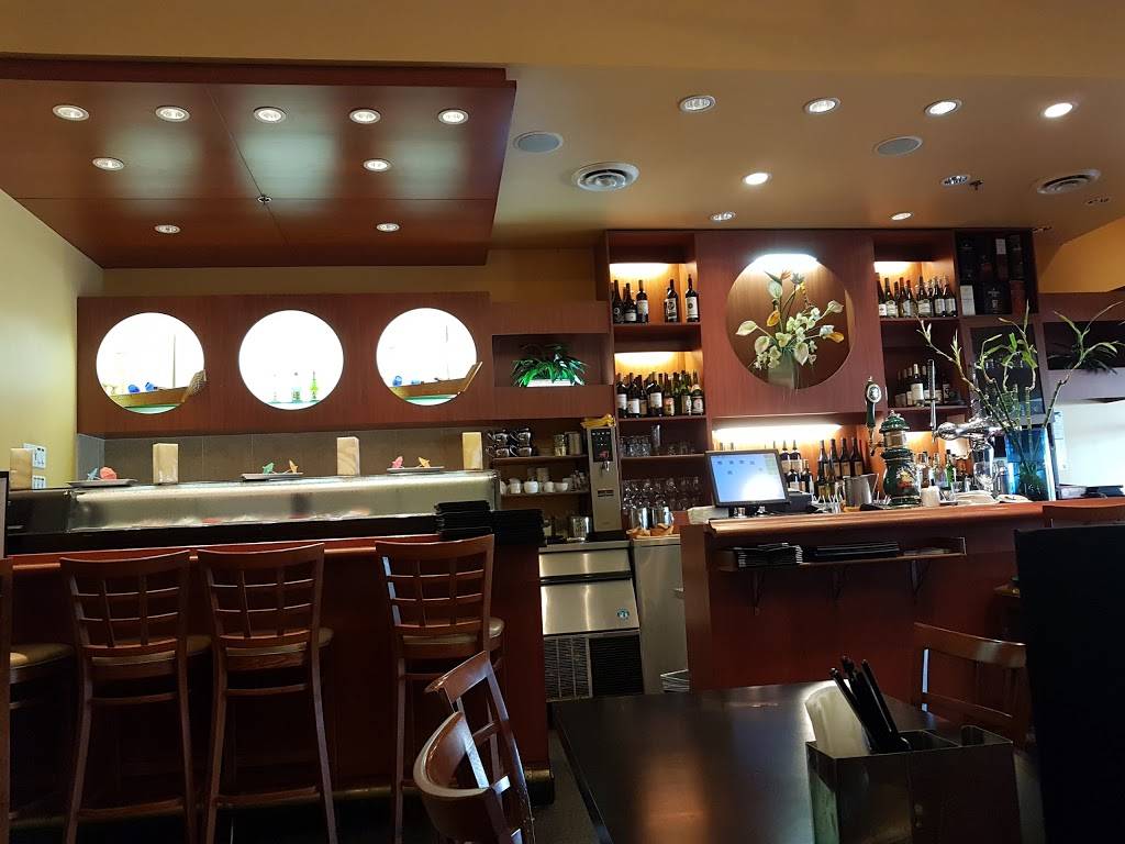 Pho Thi Fusion | restaurant | 129 Riocan Ave, Nepean, ON K2J 5G3, Canada | 6138253325 OR +1 613-825-3325