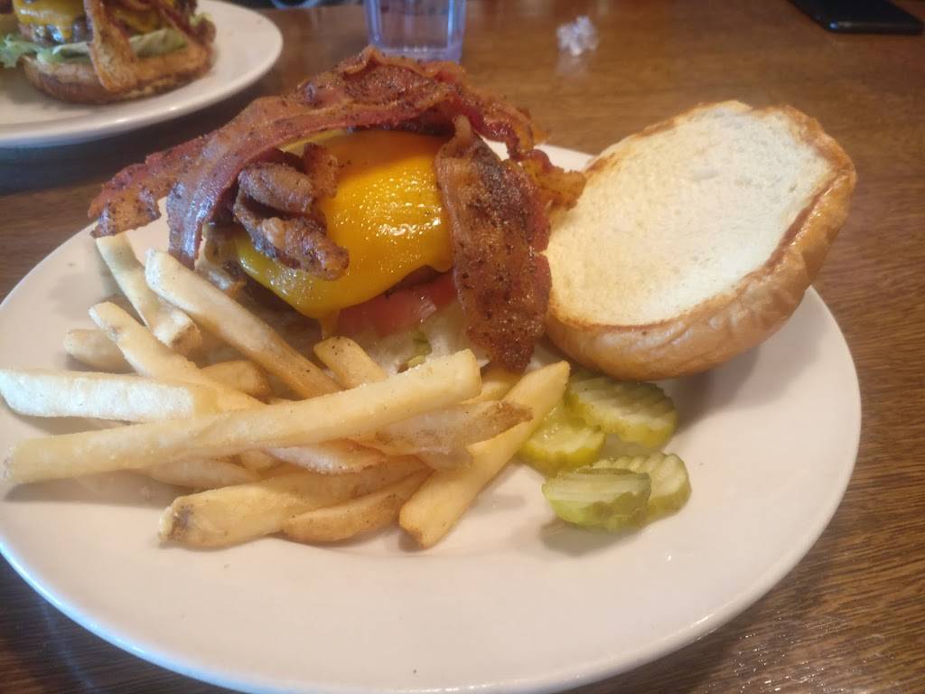 Old Chicago | restaurant | 6676 S Parker Rd, Aurora, CO 80016, USA | 3034000876 OR +1 303-400-0876