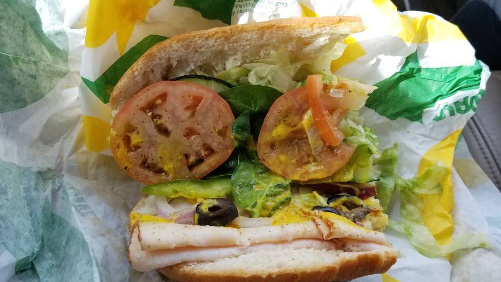 Subway | restaurant | 36220 CA-99, Traver, CA 93673, USA | 5592383815 OR +1 559-238-3815