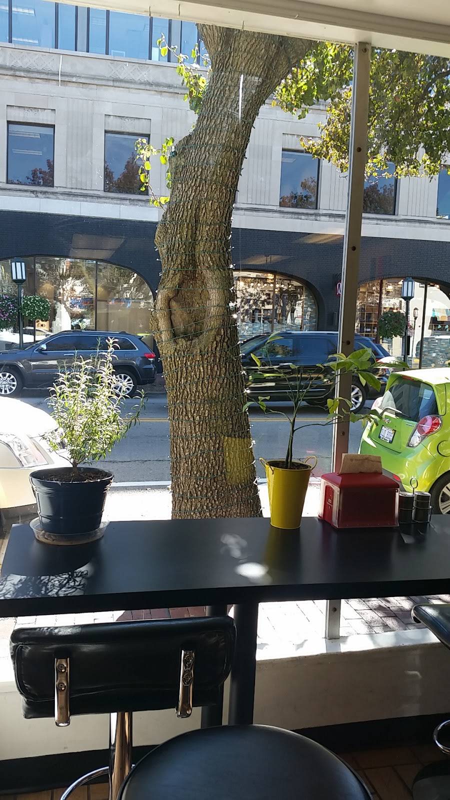 Try It Raw | restaurant | 213 E Maple Rd, Birmingham, MI 48009, USA | 2485936994 OR +1 248-593-6994