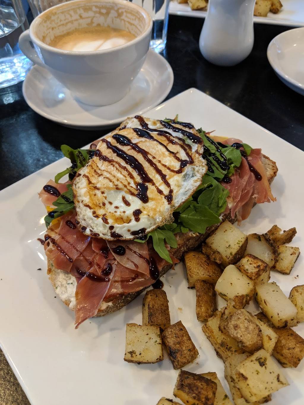 De La Coeur Café et Pâtisserie | cafe | 1836 Lovering Ave, Wilmington, DE 19806, USA | 3026607178 OR +1 302-660-7178