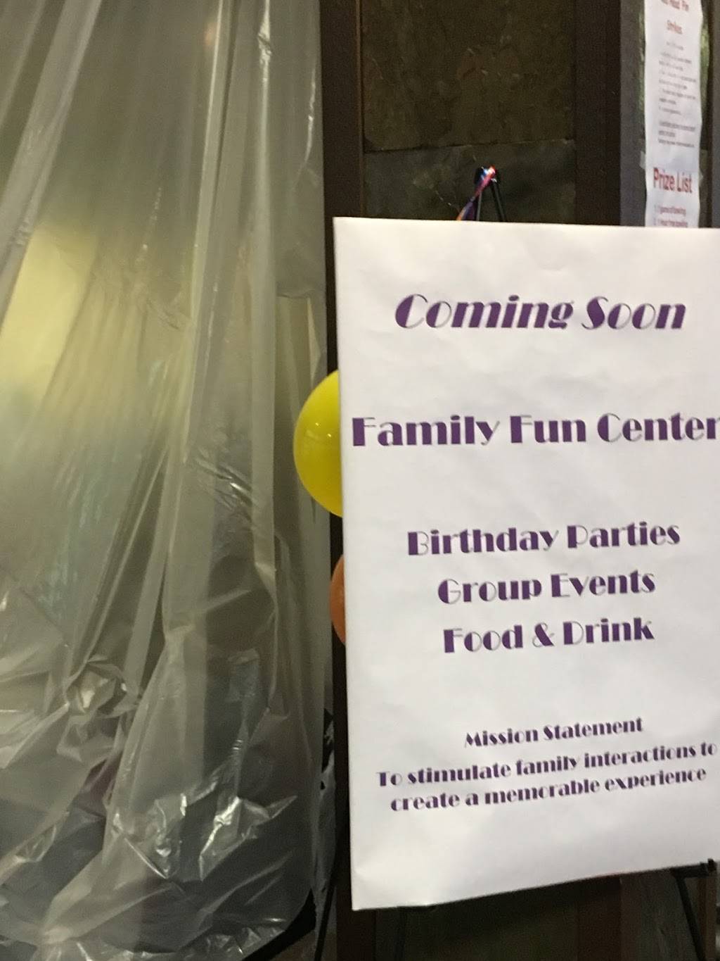 Roxbury Lanes | restaurant | 2823 SW Roxbury St, Seattle, WA 98126, USA | 2069357400 OR +1 206-935-7400