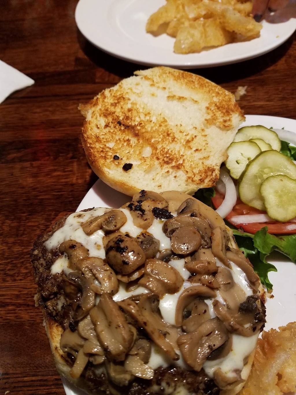 Biggs Bar & Grill | restaurant | 48265 Gratiot Ave, Chesterfield, MI 48051, USA | 5869495333 OR +1 586-949-5333