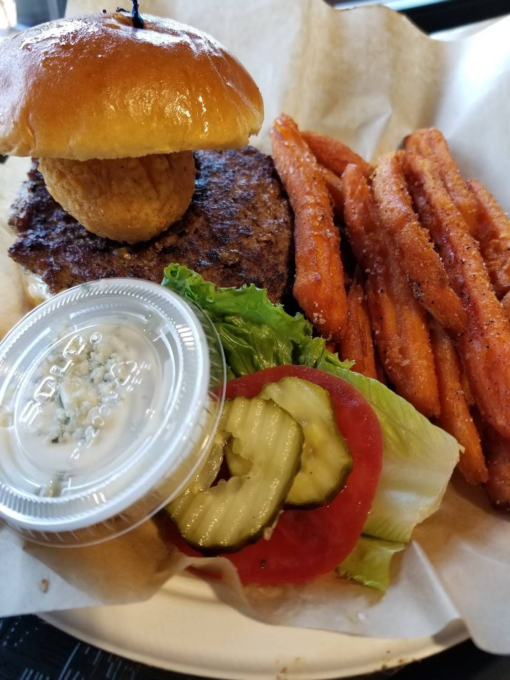 Luckys Burger & Brew Marietta | restaurant | 68 North Marietta Pkwy NW Suite 102, Marietta, GA 30060, USA | 6788100000 OR +1 678-810-0000