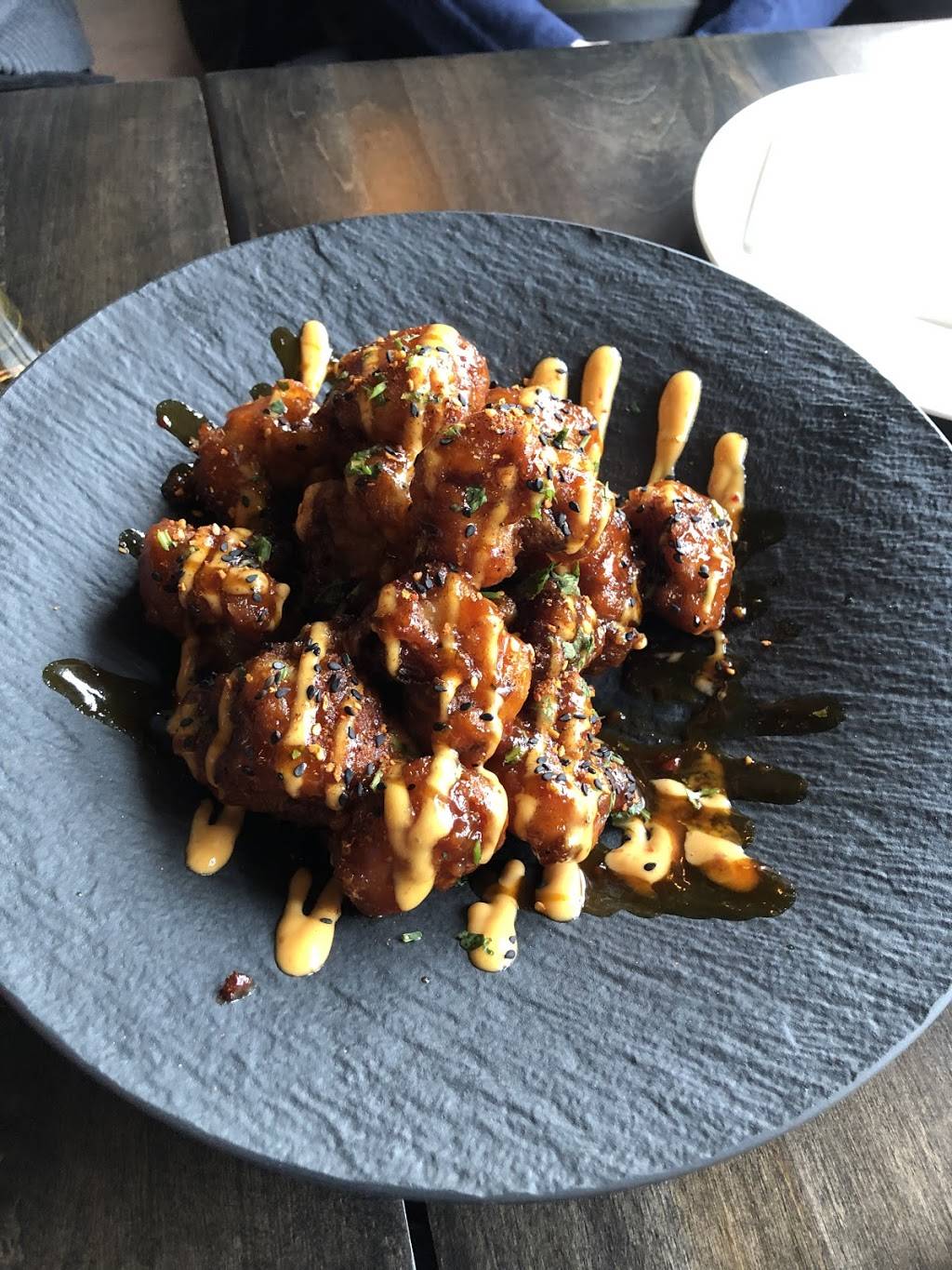 12welve Bistro and Tapwerks | restaurant | 244 Brock St S, Whitby, ON L1N 4K1, Canada | 9054938277 OR +1 905-493-8277