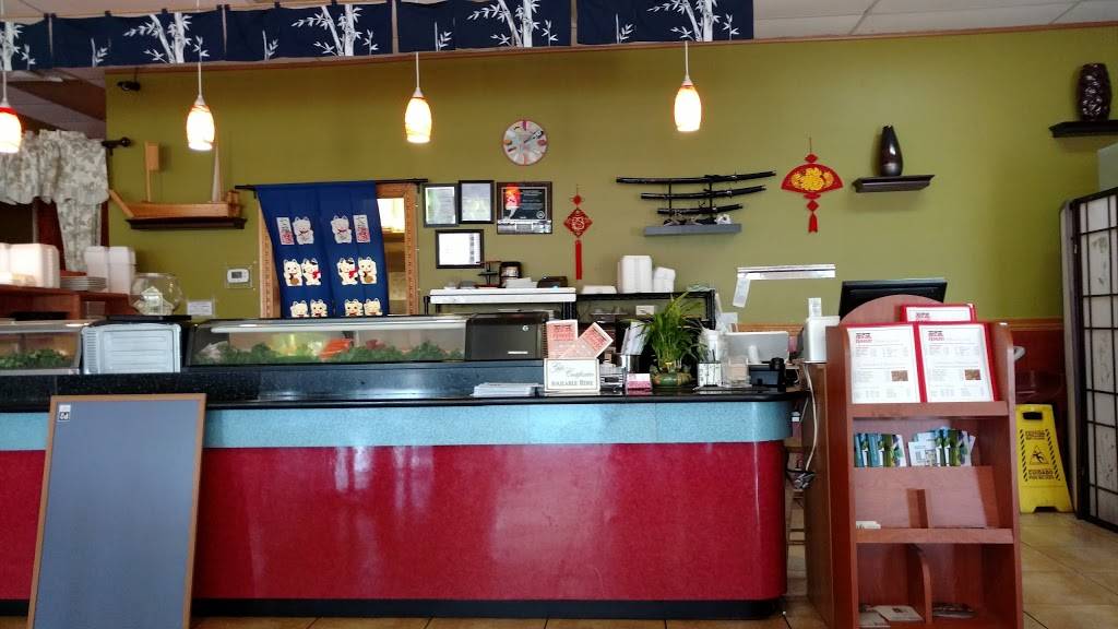 Japan Express | restaurant | 456 E Burleigh Blvd, Tavares, FL 32778, USA | 3527425088 OR +1 352-742-5088