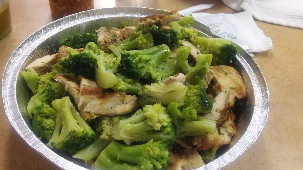 Ginos | restaurant | 1351 Forest Ave, Staten Island, NY 10302, USA | 7186827752 OR +1 718-682-7752