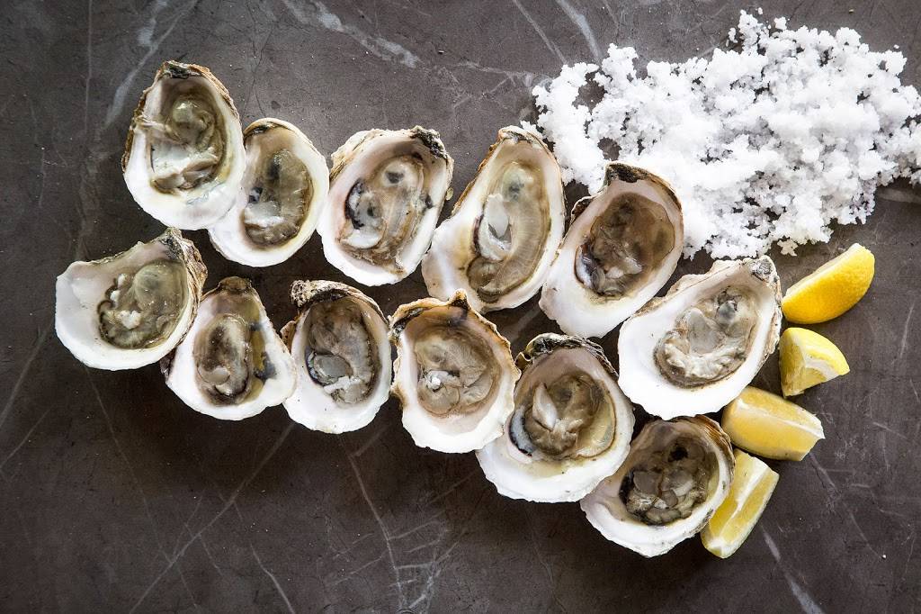 FISH Casual Coastal Seafood | restaurant | 1 N Forest Beach Dr, Hilton Head Island, SC 29928, USA | 8433423474 OR +1 843-342-3474