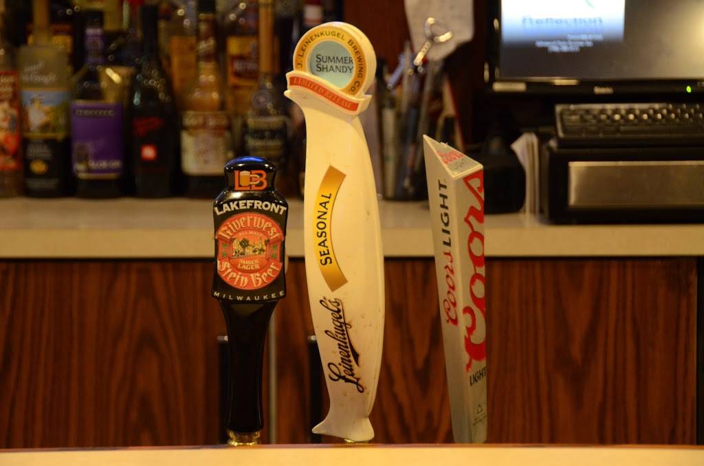 DeRangos Pizza Palace | restaurant | 3840 Douglas Ave, Racine, WI 53402, USA | 2626394112 OR +1 262-639-4112