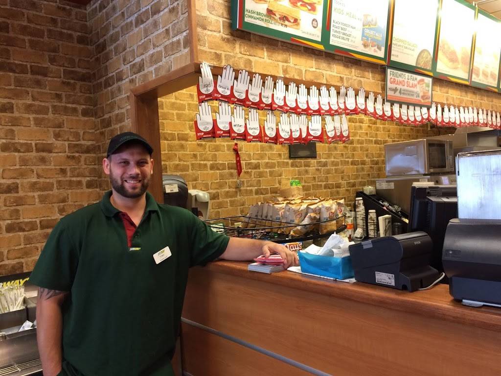 Subway | restaurant | 165 N Main St, Suffolk, VA 23434, USA | 7575391069 OR +1 757-539-1069