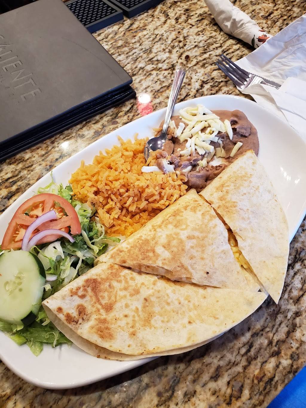 Fuego Caliente | restaurant | 14636 Pulaski Rd, Midlothian, IL 60445, USA | 7086290114 OR +1 708-629-0114