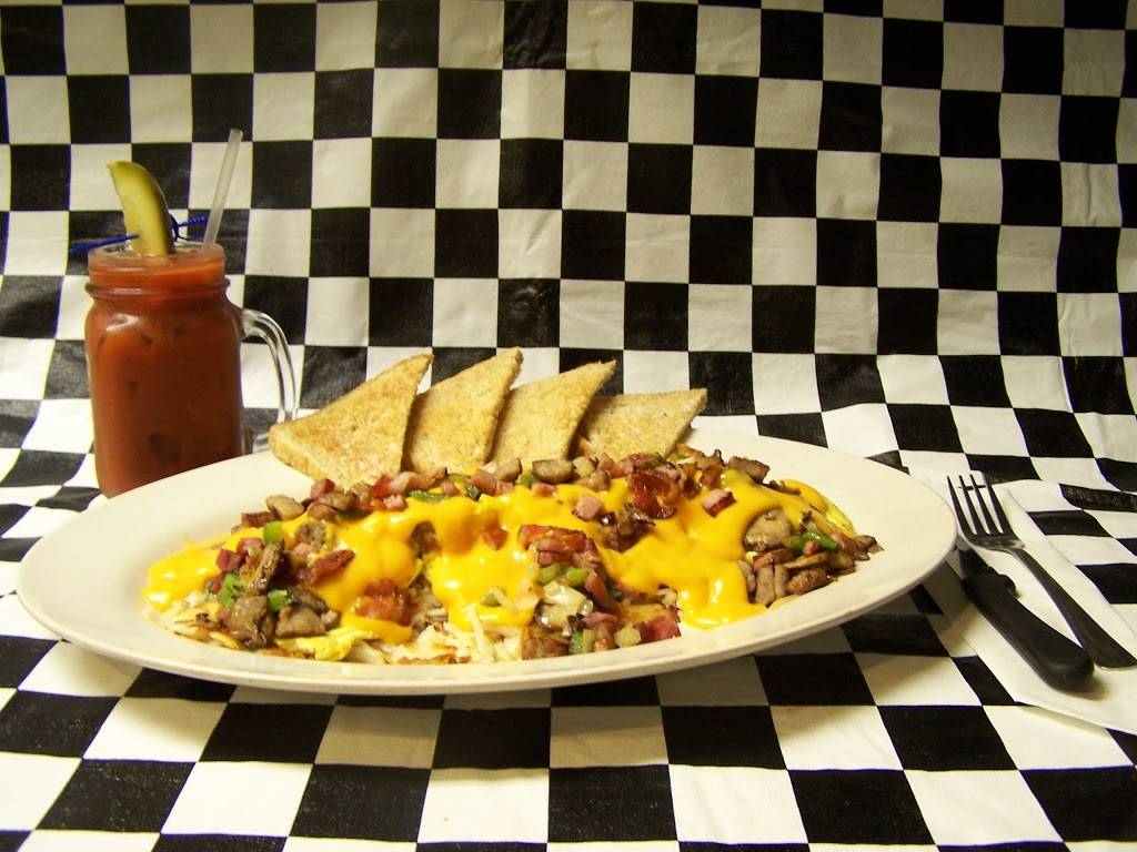 Checkers tavern & eatery | restaurant | 3120 6th St SW #4010, Cedar Rapids, IA 52404, USA | 3193649927 OR +1 319-364-9927