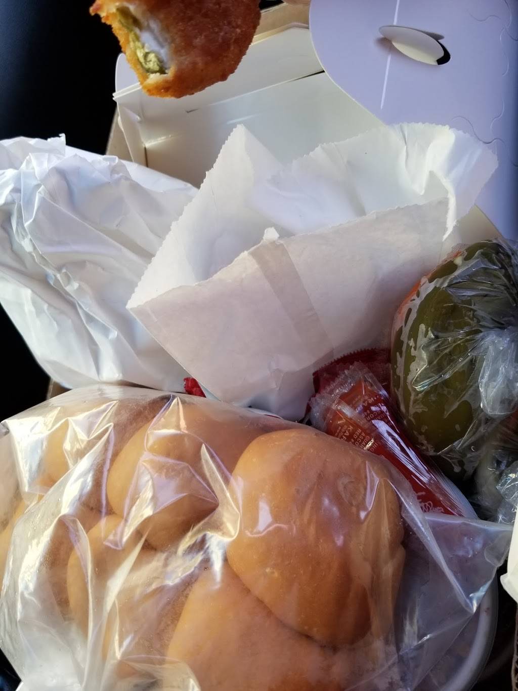 Louisiana Fried Chicken | restaurant | 1580 Centinela Ave #24, Inglewood, CA 90302, USA | 3106730392 OR +1 310-673-0392